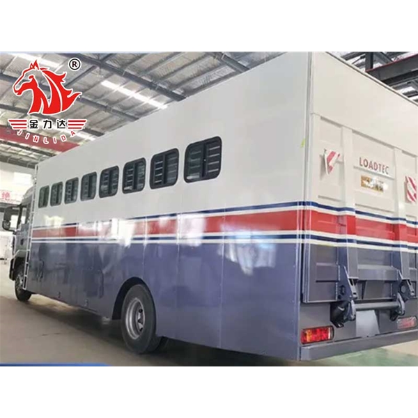 保定自行式运马车